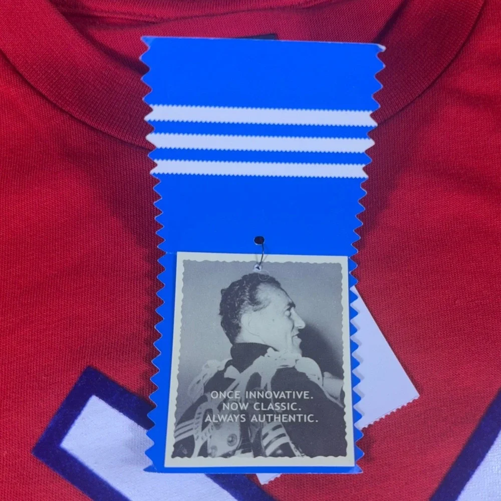 Vintage Authentic Adidas Originals Amsterdam Tee Red Windmill Graphic 2006 M NWT